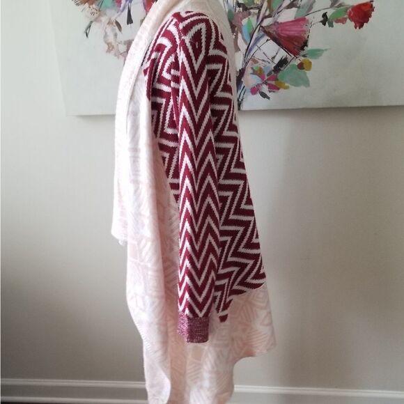𝅺Red, Pink and White Cardigan Sweater - Picture 6 of 9